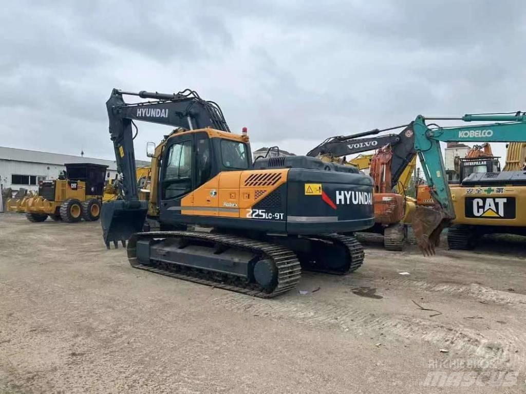 Hyundai 225LC-9T Telakaivukoneet