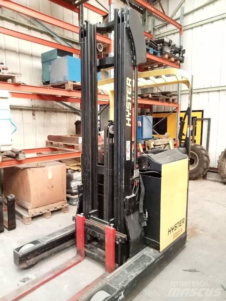 Hyster R1.4 Työntömastotrukit