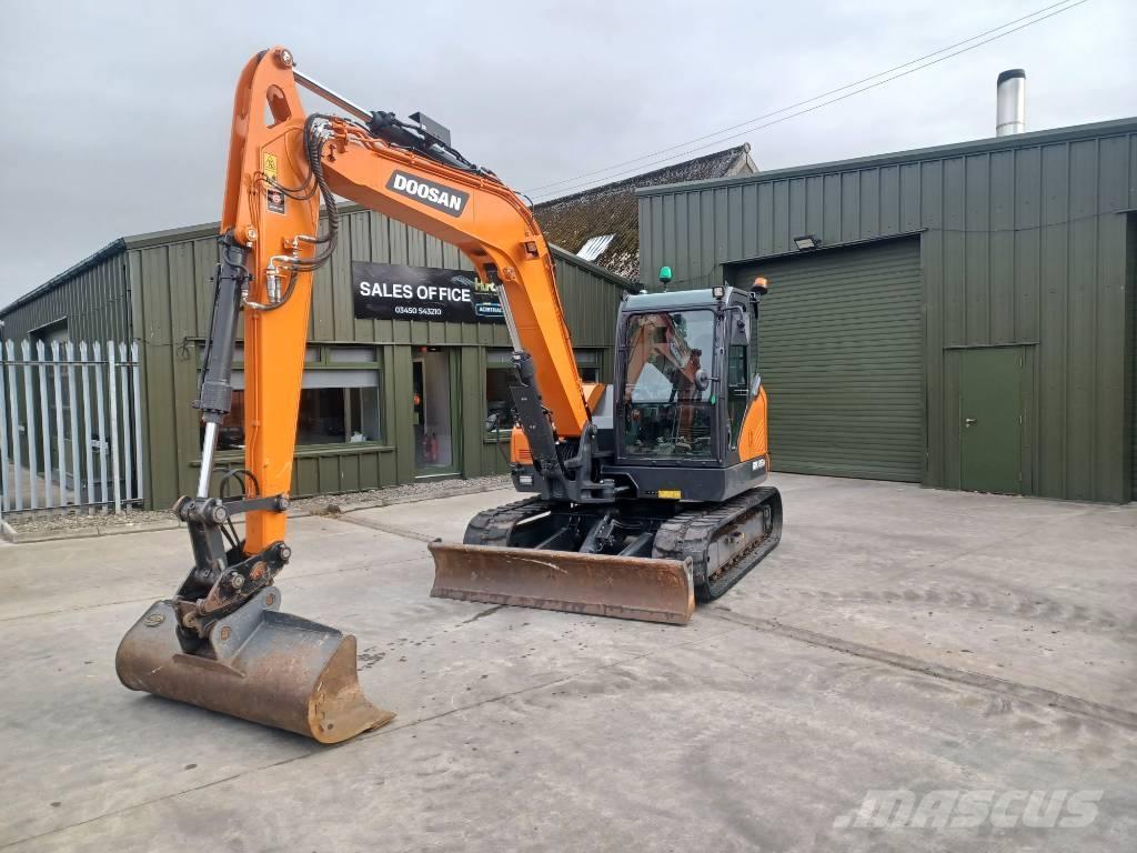 Develon DX 85 R-7 Midikaivukoneet 7t - 12t