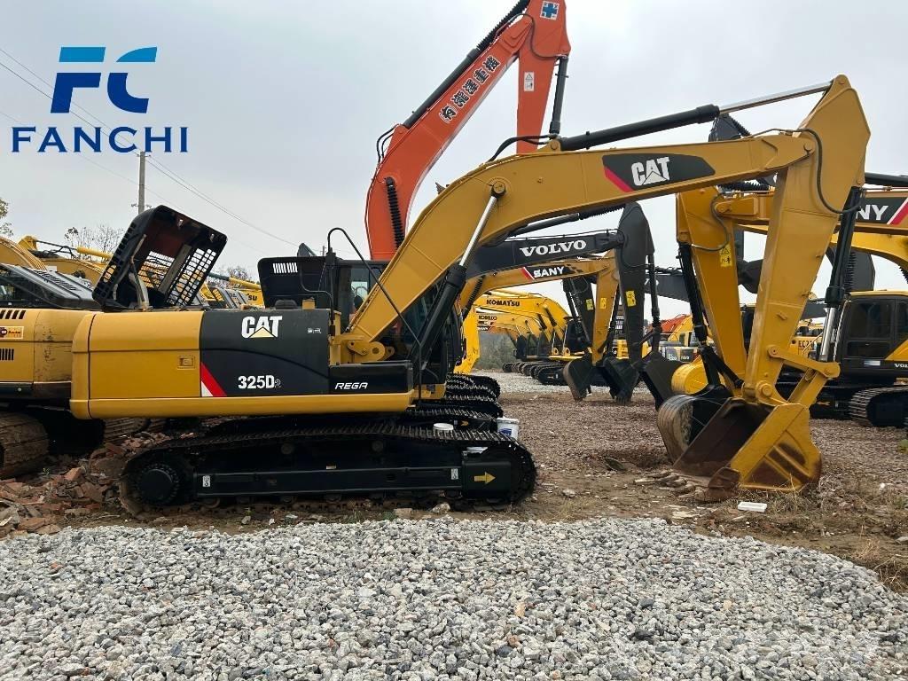 CAT 325 D Telakaivukoneet