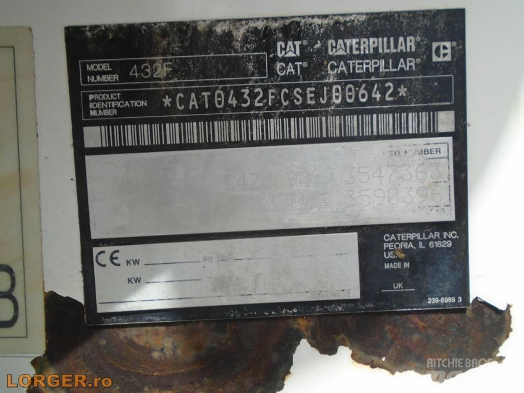CAT 432 F Kaivurikuormaajat