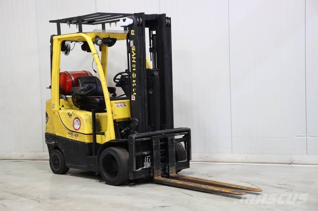 Hyster S3.0FT Nestekaasutrukit