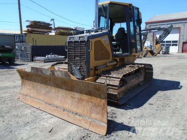 DEERE 450J LGP Telaketjupuskutraktorit