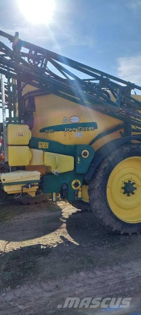 John Deere 840 Hinattavat ruiskut