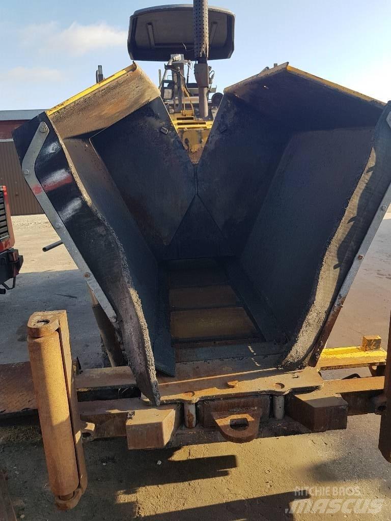 Volvo TITAN 2820 Asfalttikoneet