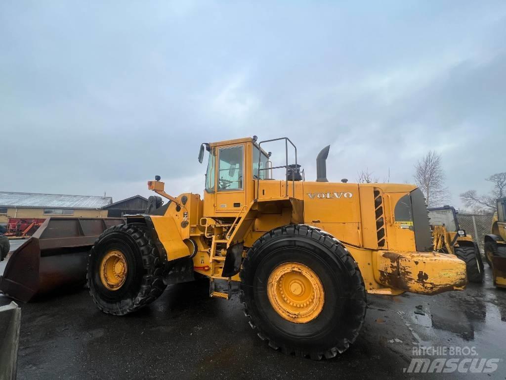 Volvo L 220 E Pyöräkuormaajat