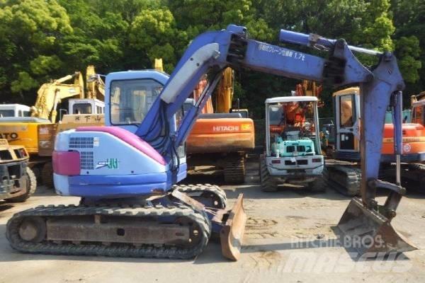 Komatsu PC75UU-3 Midikaivukoneet 7t - 12t