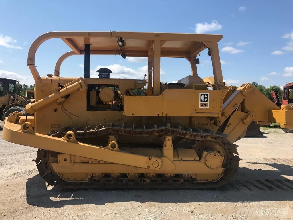 CAT D7G Telaketjupuskutraktorit