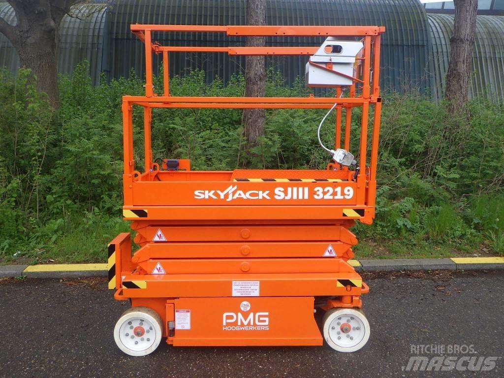 SkyJack SJ3219 Saksilavat