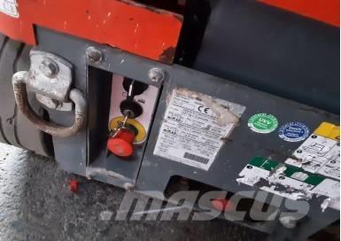 SkyJack SJ 12 Saksilavat