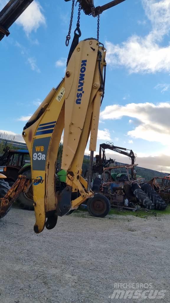 Komatsu WB93 R5 Kaivurikuormaajat