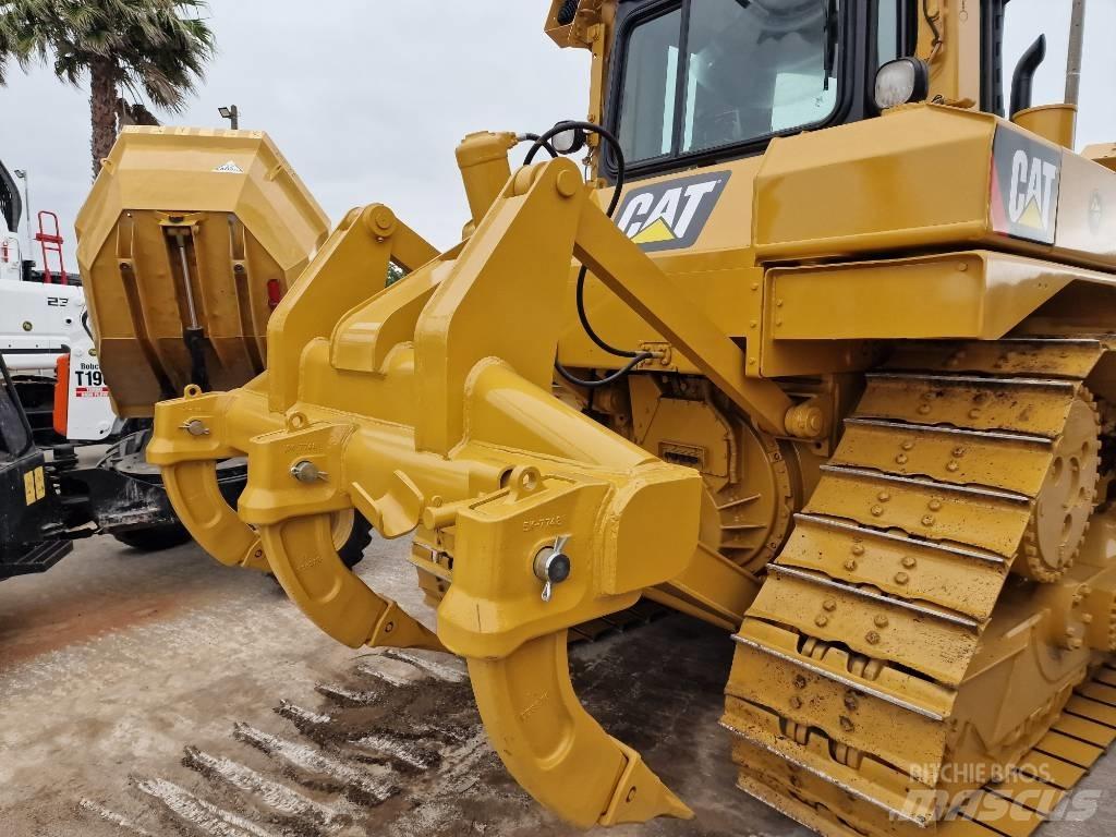 CAT D 6 T XL Telaketjupuskutraktorit