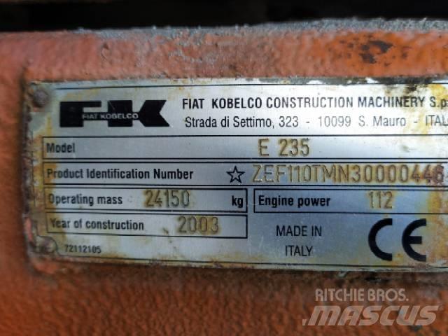 Fiat-Kobelco E 235 Telakaivukoneet