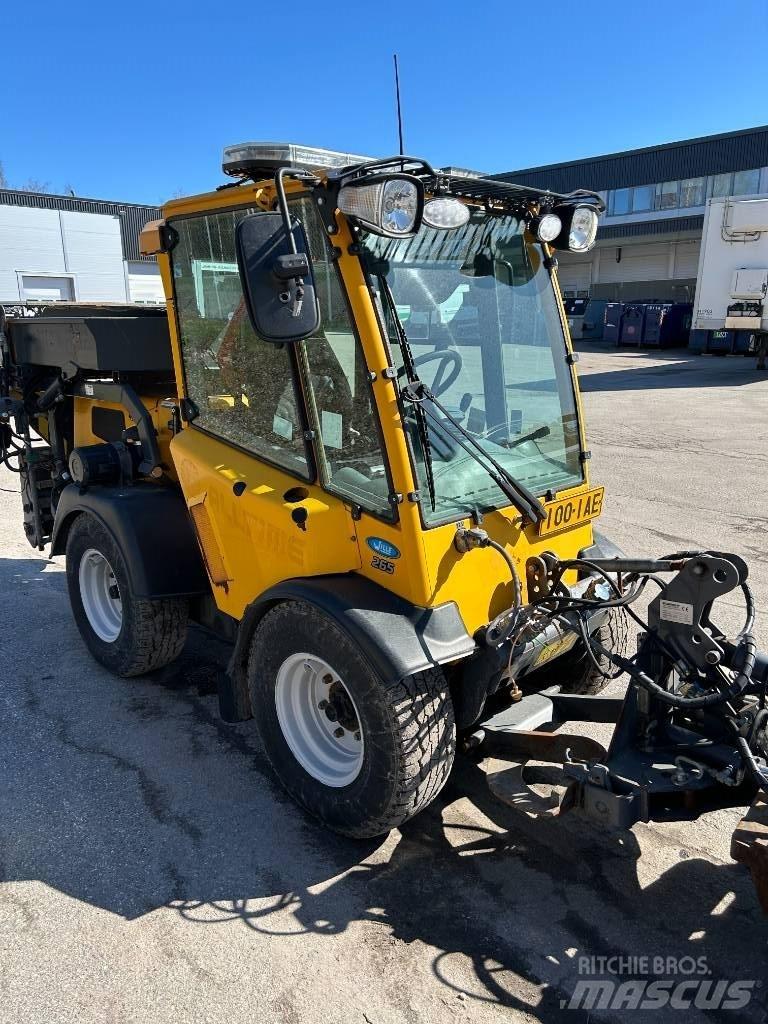 Wille 265 Taajamatraktorit