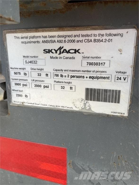 SkyJack SJ III 4632 Saksilavat