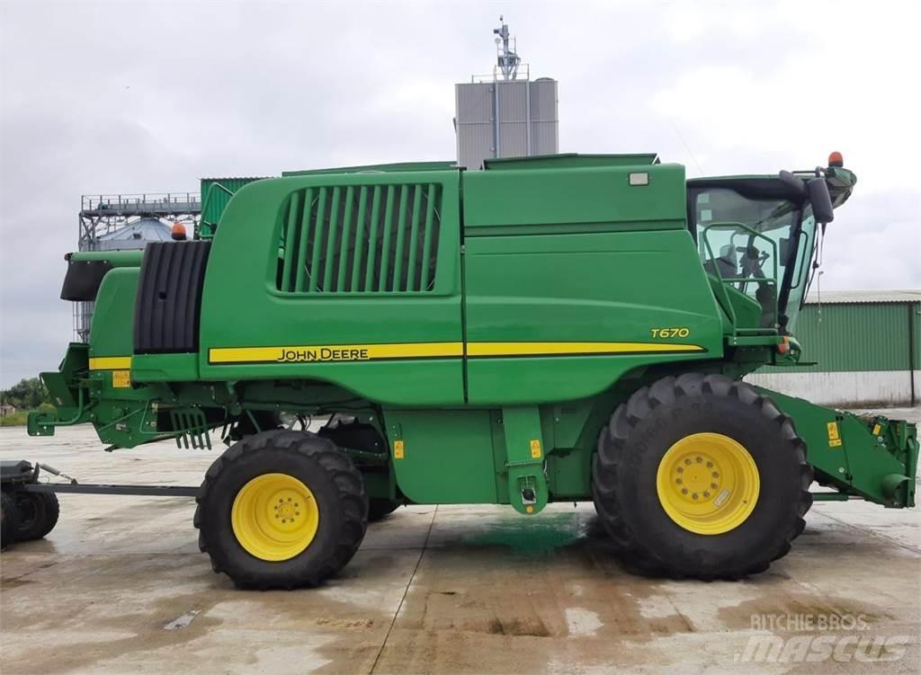 John Deere T670 Leikkuupuimurit