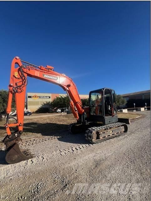 Doosan DX 85 R-3 Midikaivukoneet 7t - 12t