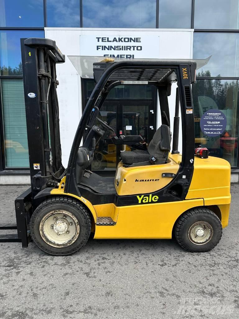 Yale GDP 30 VX Dieseltrukit