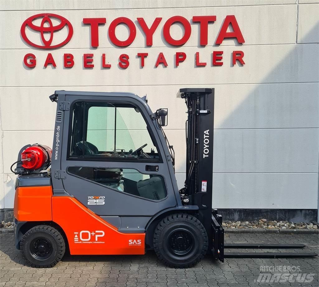 Toyota 02-8FGF25 Nestekaasutrukit