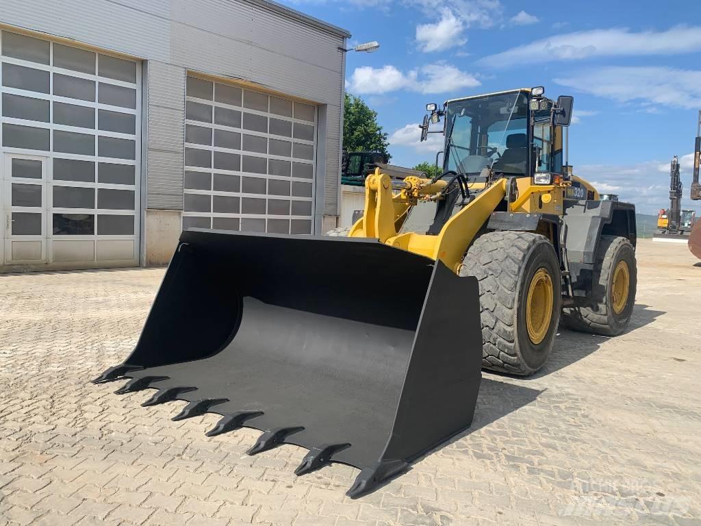 Komatsu WA 320-5H Pyöräkuormaajat