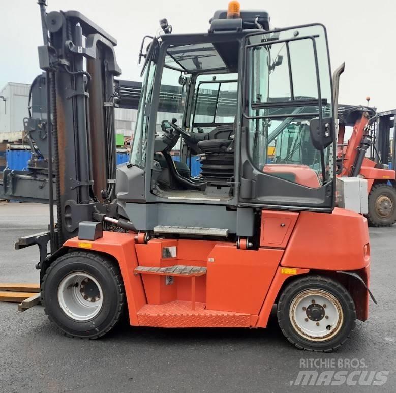 Kalmar DCG55-6 Dieseltrukit