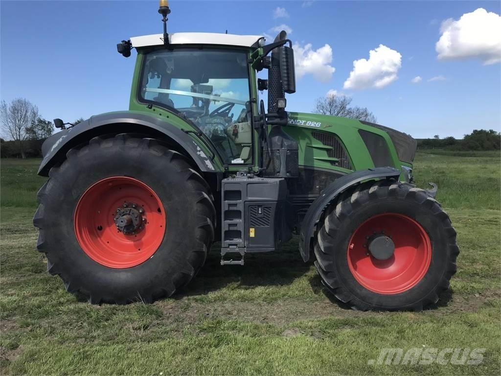 Fendt 828 Vario Traktorit