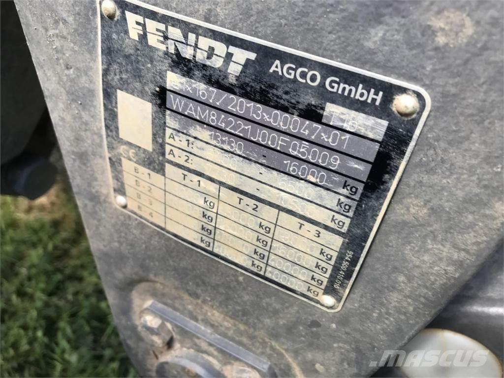 Fendt 828 Vario Traktorit
