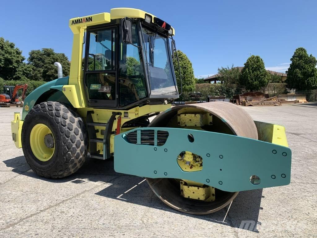 Ammann ASC 130 D Yksivalssijyrät
