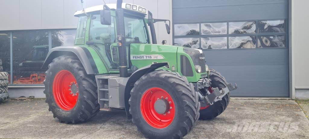 Fendt 718 Vario TMS Traktorit