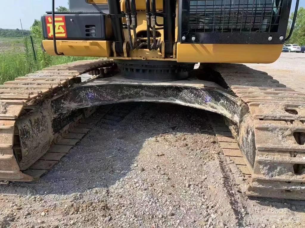 CAT 323D Telakaivukoneet
