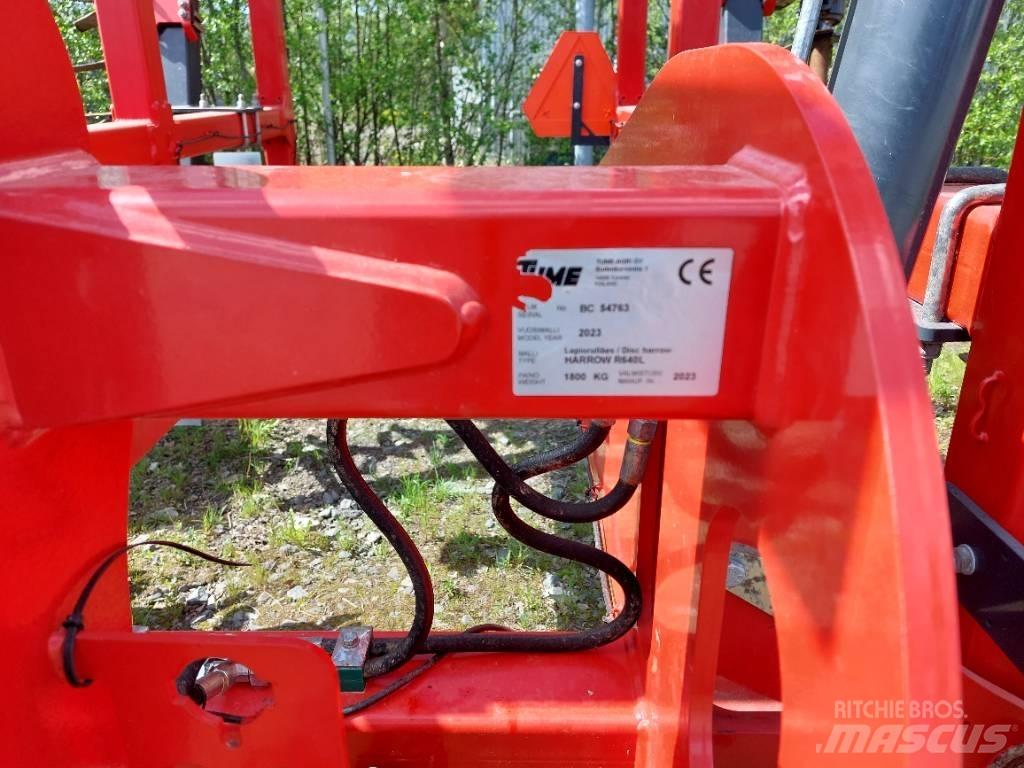 Tume R 640L Äkeet