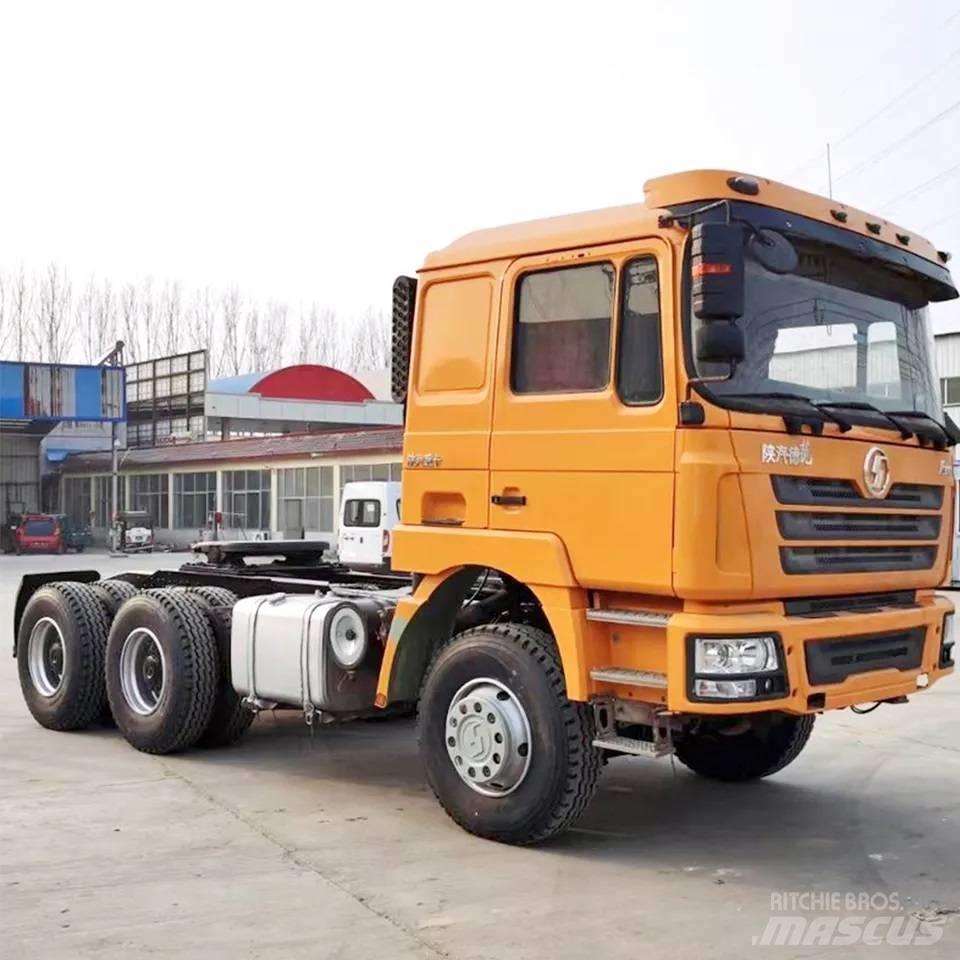 Shacman F3000 6X4 Vetopöytäautot