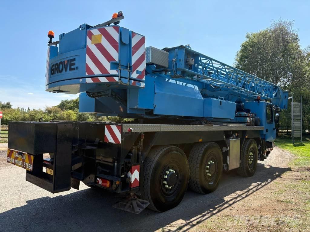 Grove GMK3055 Mobiilinosturit