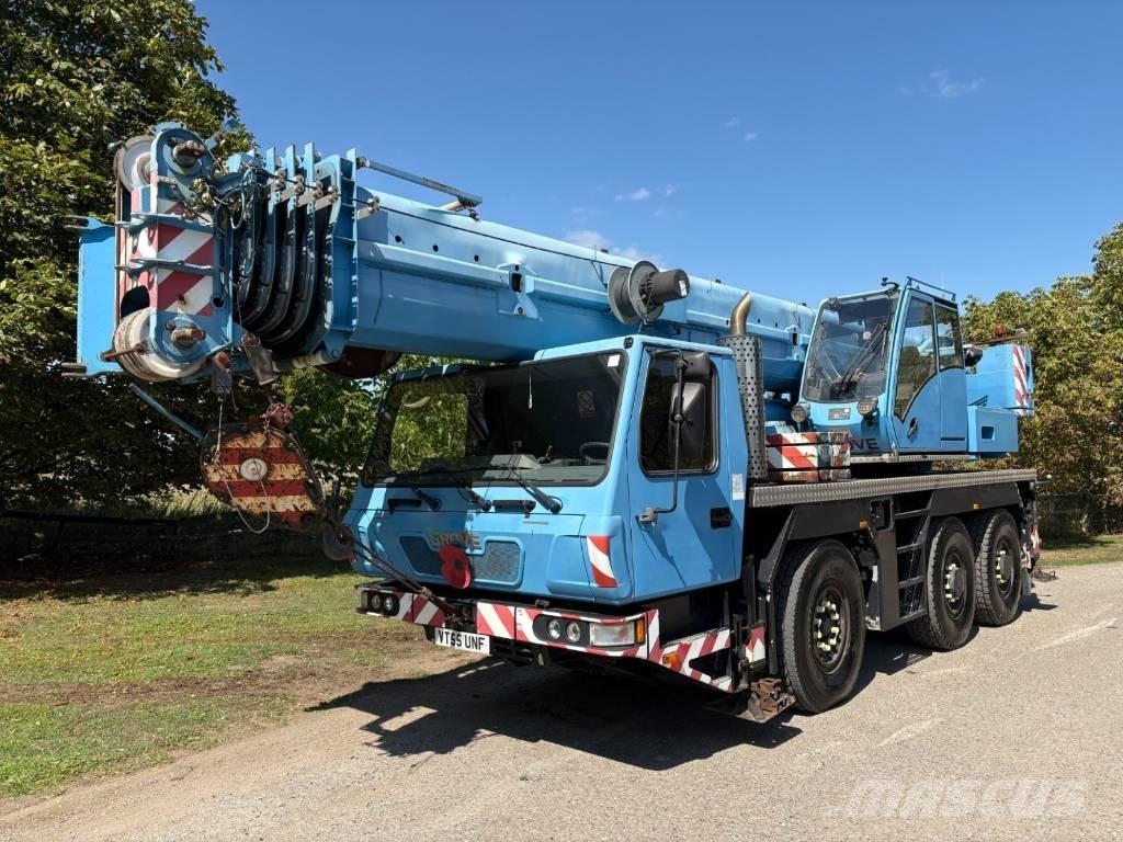 Grove GMK3055 Mobiilinosturit
