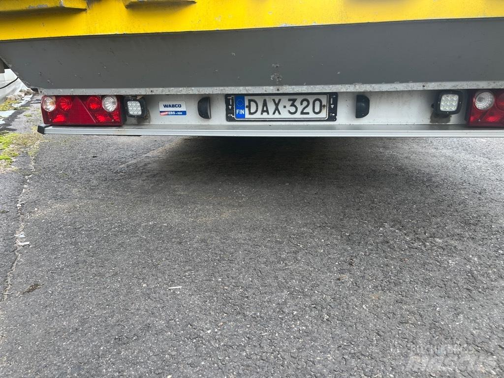 STOKOTA CargoFloor Hakepuoliperävaunut