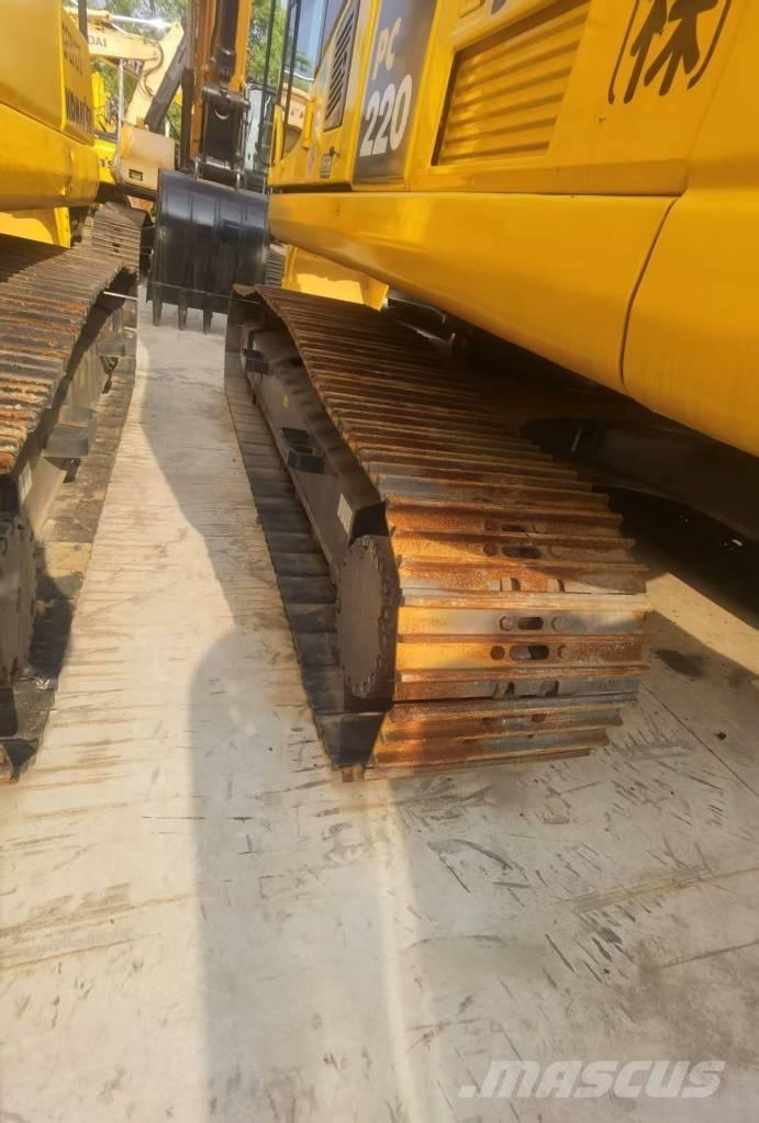 Komatsu PC 220-8 Telakaivukoneet