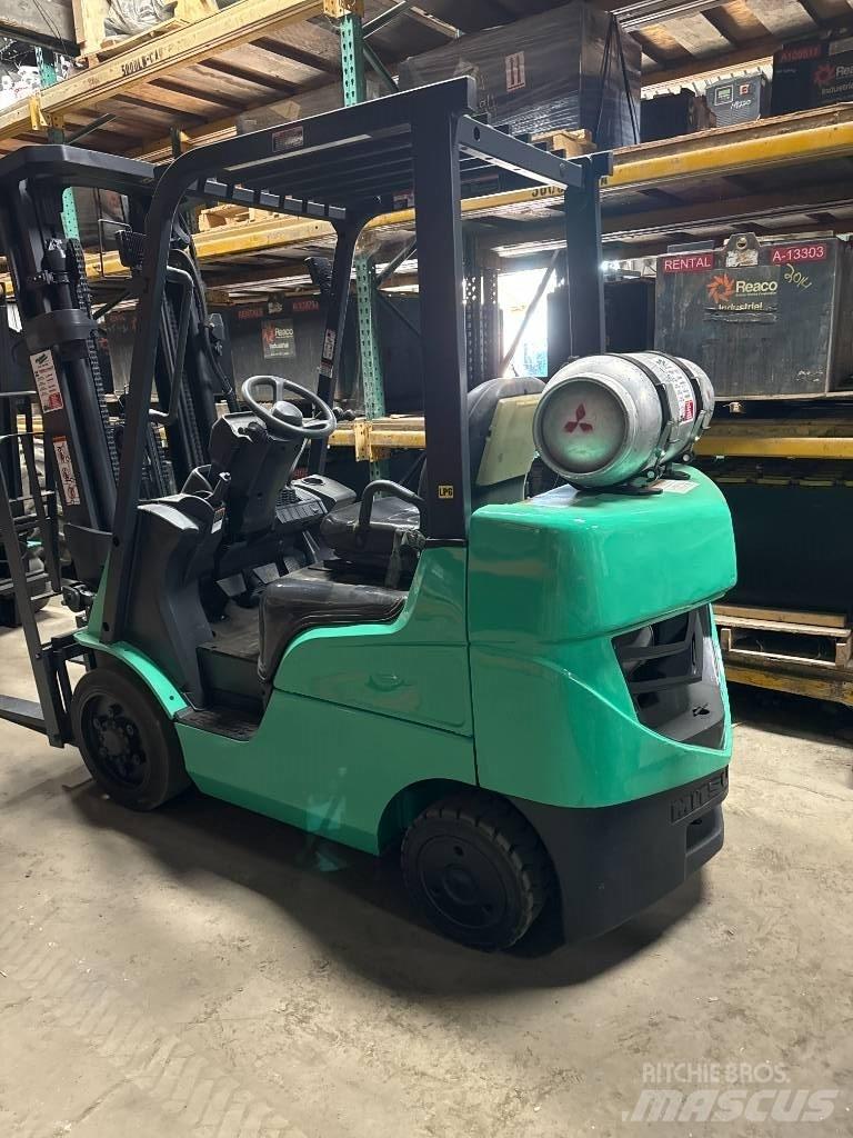 Mitsubishi FGC25N Muut haarukkatrukit
