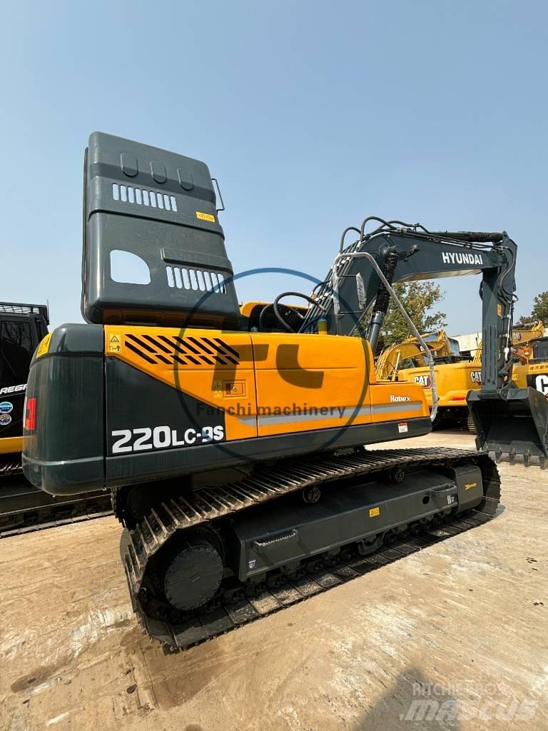 Hyundai 220LC Midikaivukoneet 7t - 12t
