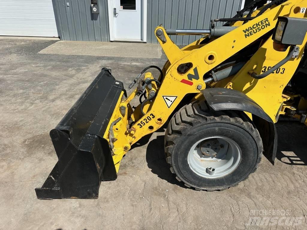 Wacker Neuson WL 30 Pyöräkuormaajat