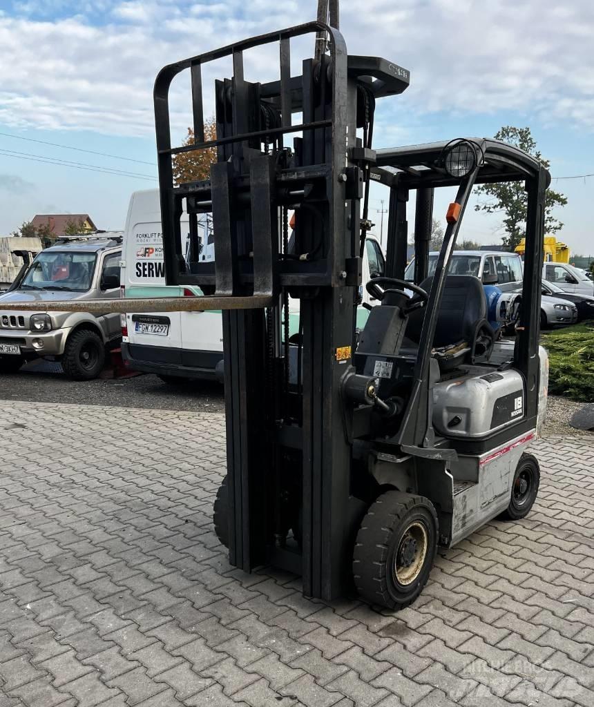 Nissan PD01A18PQ Nestekaasutrukit
