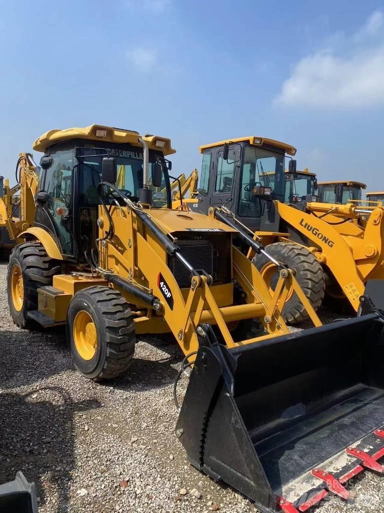 CAT 420F Kaivurikuormaajat