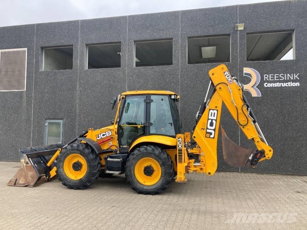 JCB 4 CX Pro Kaivurikuormaajat