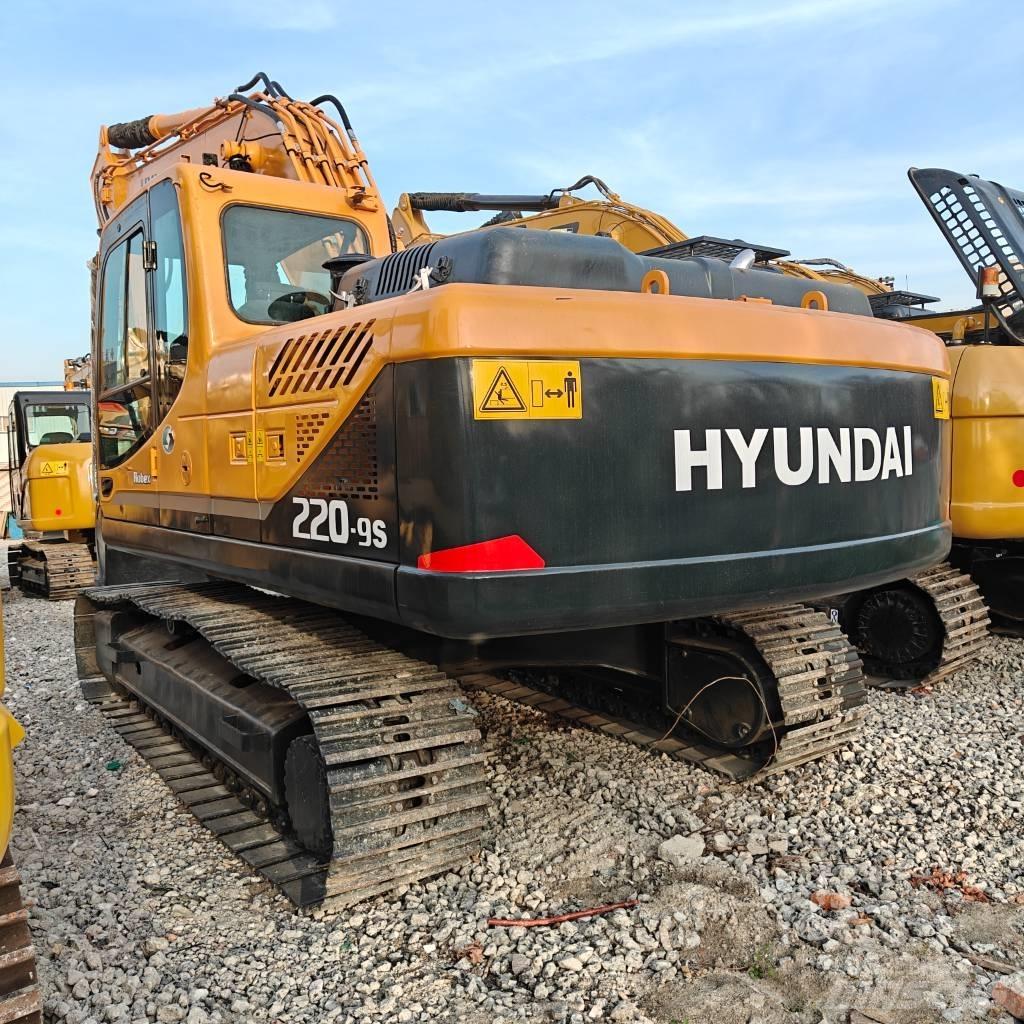 Hyundai R220-9S Telakaivukoneet