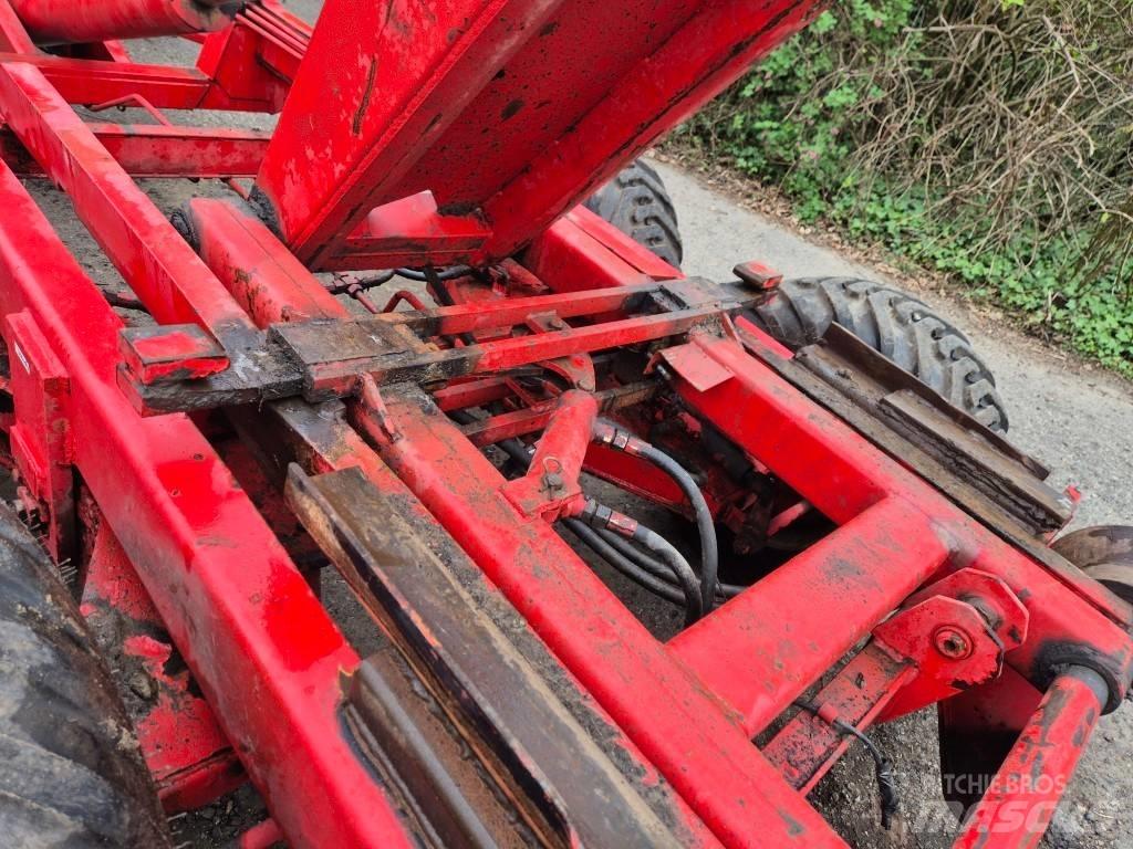 Agromet Warfama T041 Koukkulaite perävaunut