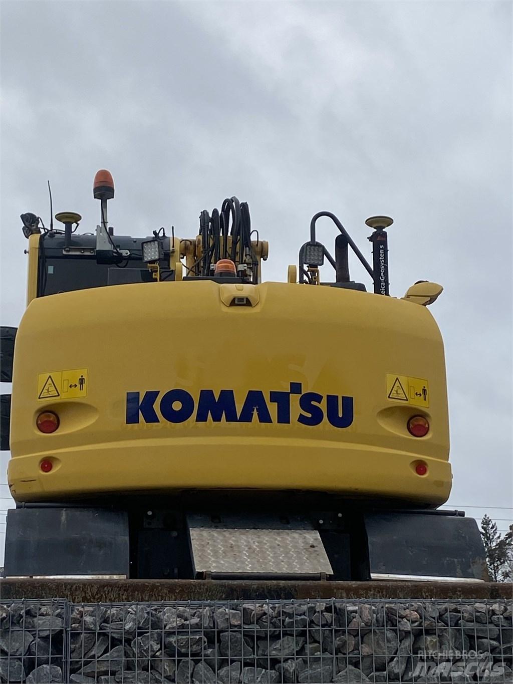 Komatsu PW148-10 Pyöräkaivukoneet