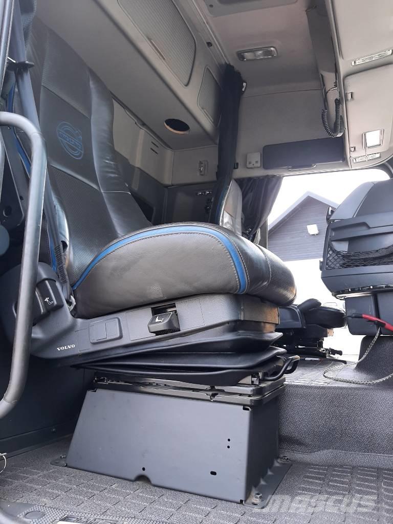 Volvo FH 16 Puuautot