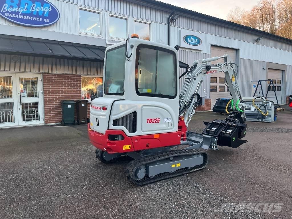 Takeuchi TB 225 Minikaivukoneet < 7t