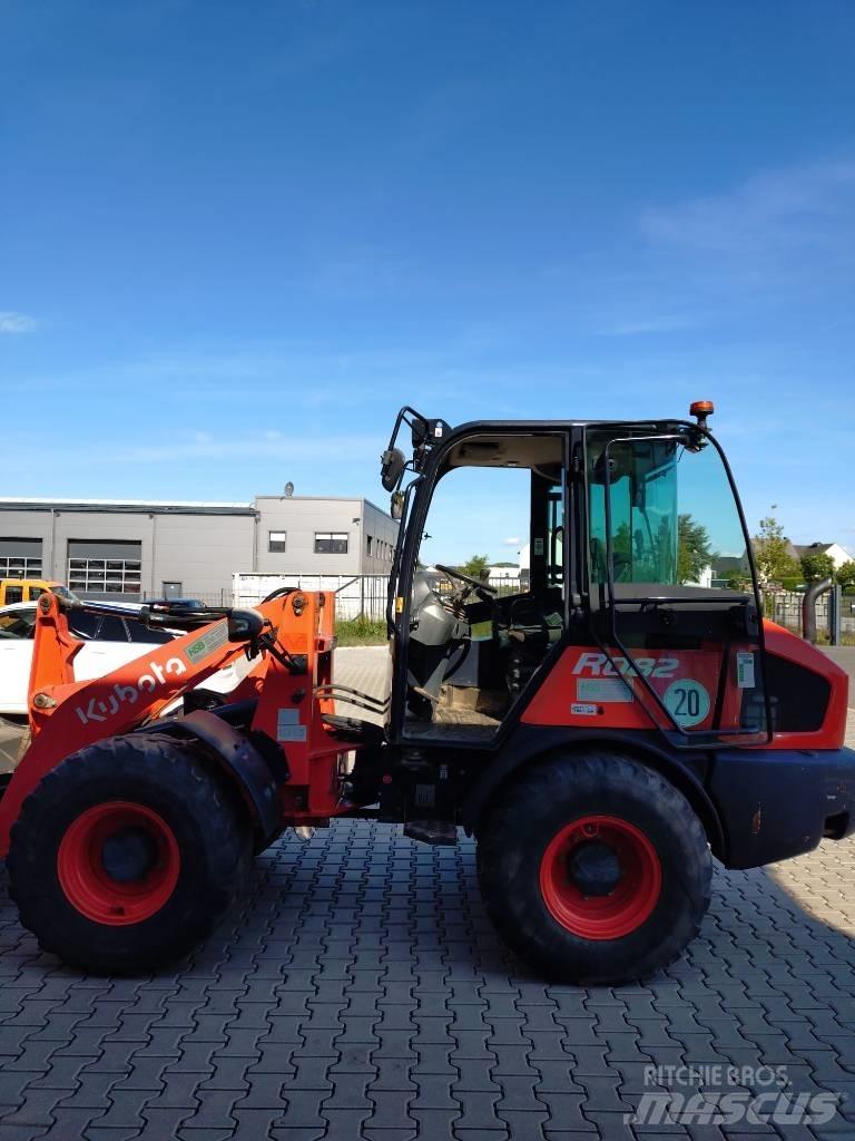 Kubota R 082 Pyöräkuormaajat