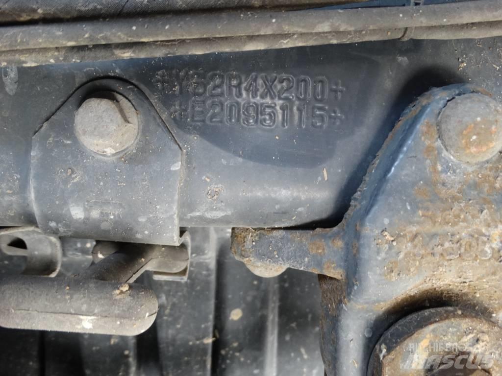 Scania R410 LA Vetopöytäautot
