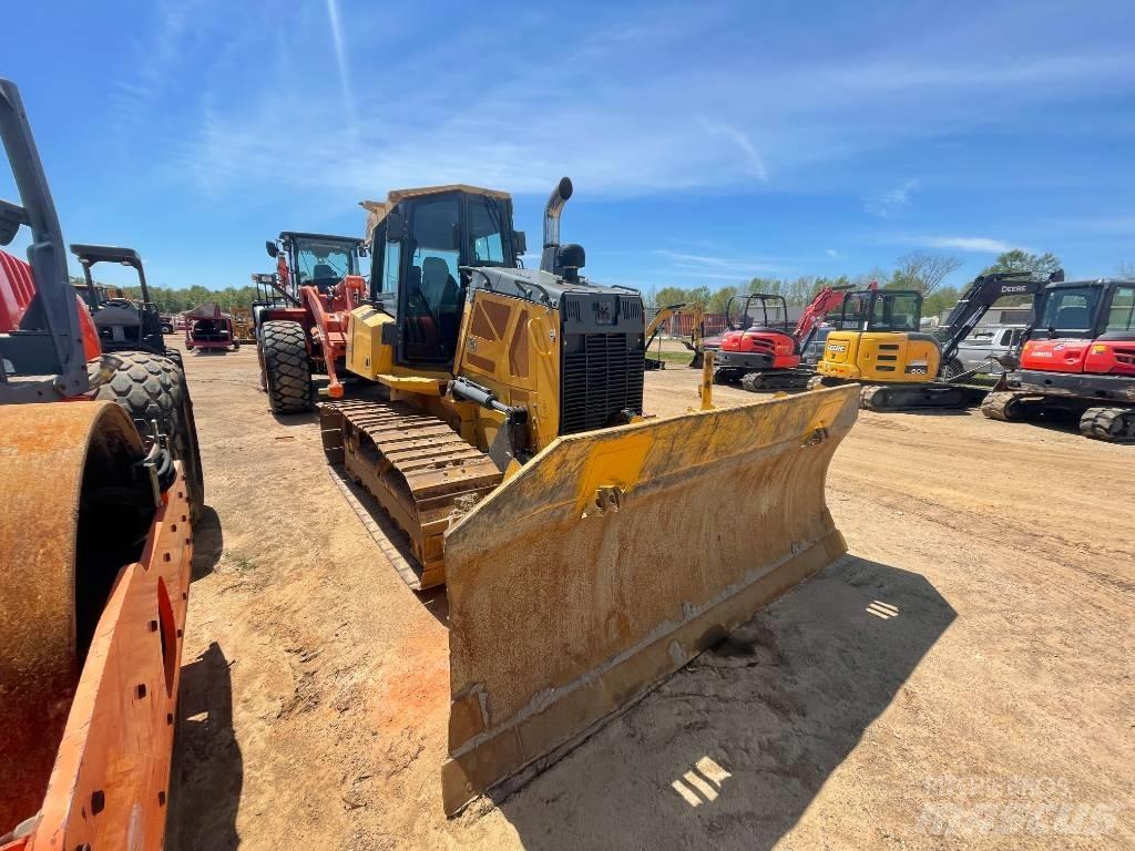 DEERE 700K Telaketjupuskutraktorit